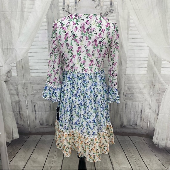 Maison Tara Size 4 V Neck Floral Print Cottagecore Dress Bell Sleeve Babydoll - Picture 7 of 10